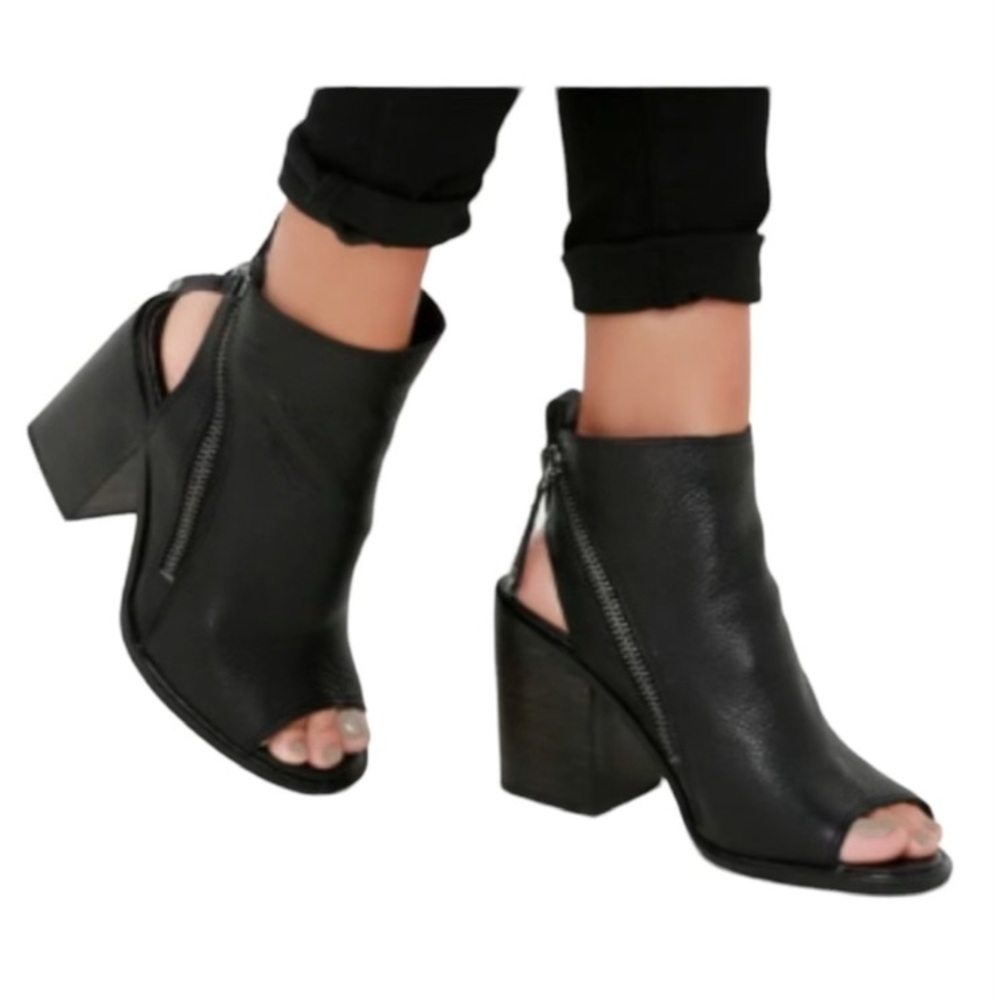 Dolce Vita Open Toe Open Heel Booties